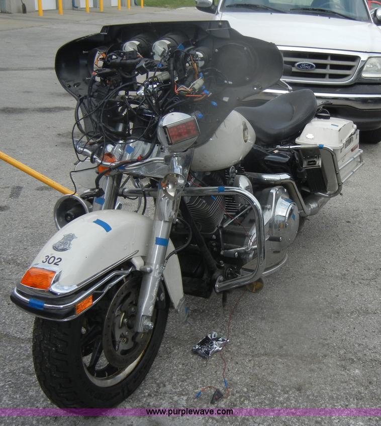 image for item D4812 2008 Harley Davidson FLHTPI motorcycle