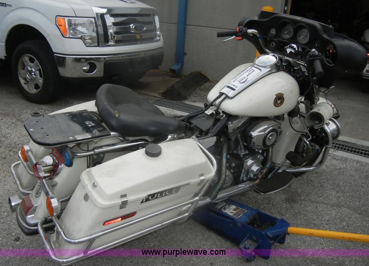 image for item D4812 2008 Harley Davidson FLHTPI motorcycle