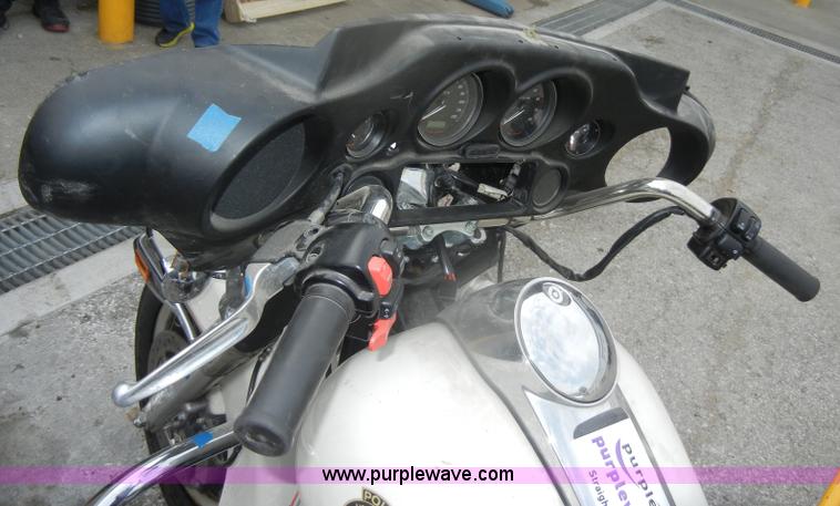 image for item D4812 2008 Harley Davidson FLHTPI motorcycle