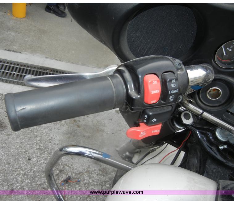 image for item D4812 2008 Harley Davidson FLHTPI motorcycle