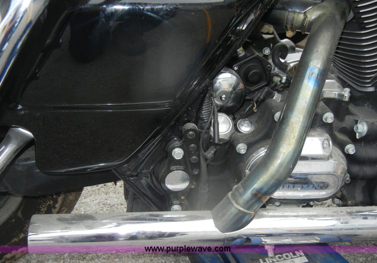 image for item D4812 2008 Harley Davidson FLHTPI motorcycle