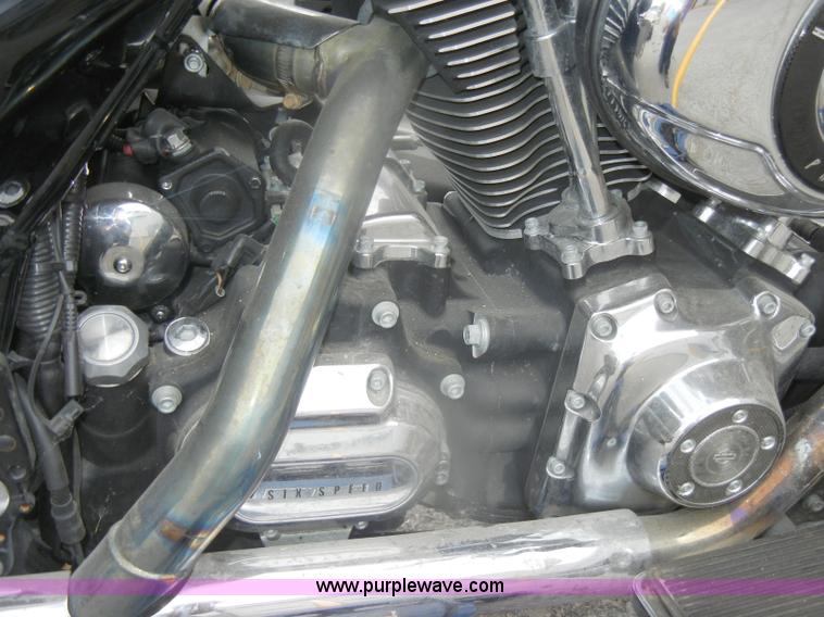 image for item D4812 2008 Harley Davidson FLHTPI motorcycle