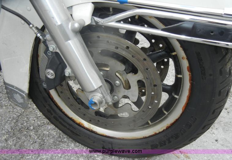 image for item D4812 2008 Harley Davidson FLHTPI motorcycle