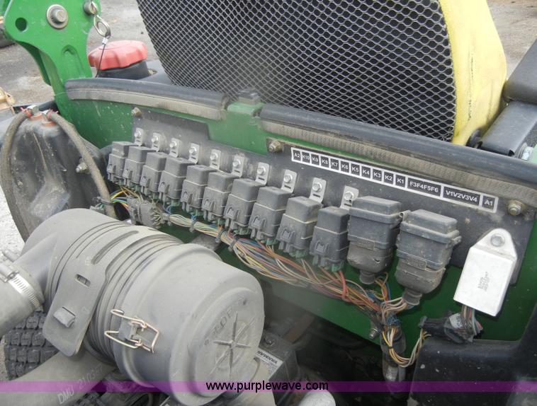 image for item D4813 John Deere 997 Z-Trak lawn mower