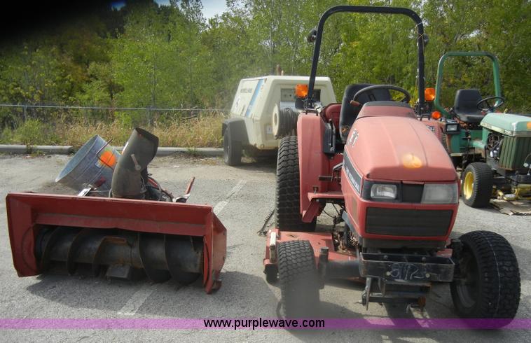 image for item D4817 Case IH 1130 lawn tractor