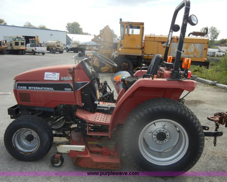 image for item D4817 Case IH 1130 lawn tractor