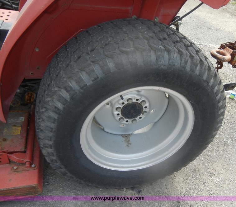 image for item D4817 Case IH 1130 lawn tractor