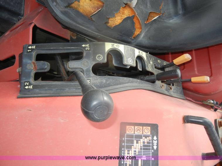 image for item D4817 Case IH 1130 lawn tractor