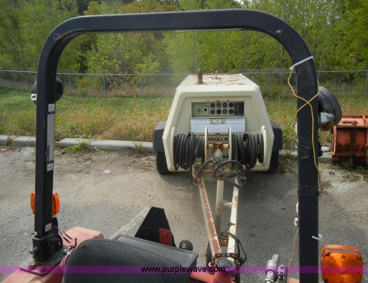 image for item D4817 Case IH 1130 lawn tractor