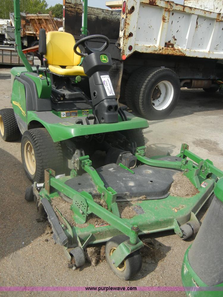 image for item D4818 John Deere 1445 Series II ZTR lawn mower