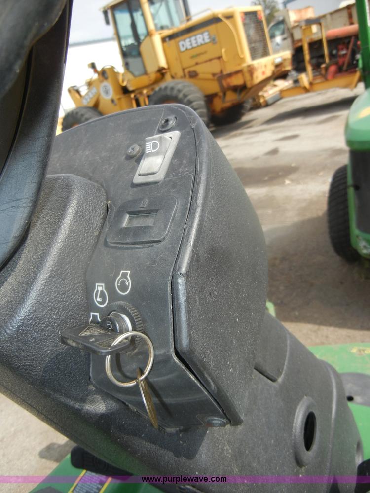 image for item D4818 John Deere 1445 Series II ZTR lawn mower