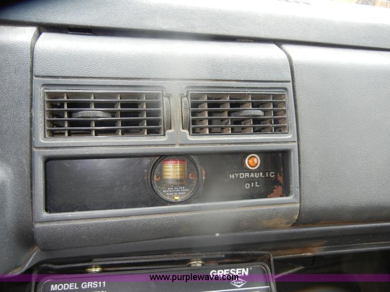 image for item D4843 1997 GMC C8500 dump truck