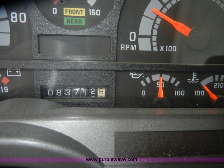 image for item D4843 1997 GMC C8500 dump truck