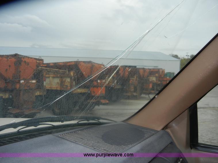 image for item D4843 1997 GMC C8500 dump truck