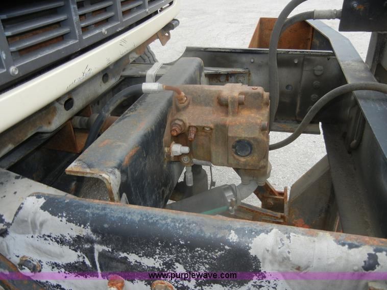 image for item D4843 1997 GMC C8500 dump truck