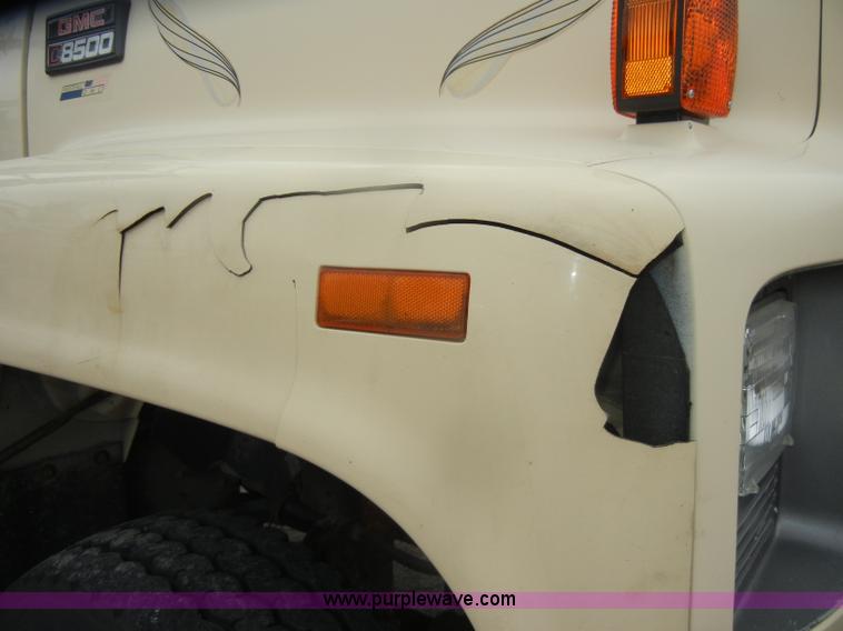 image for item D4843 1997 GMC C8500 dump truck