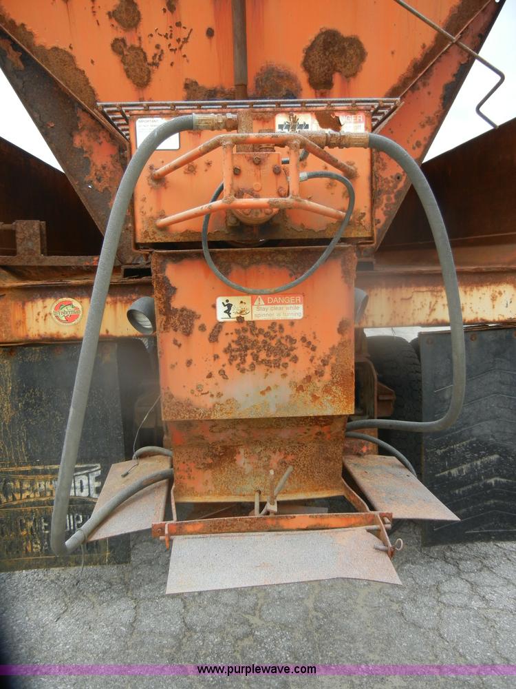 image for item D4843 1997 GMC C8500 dump truck