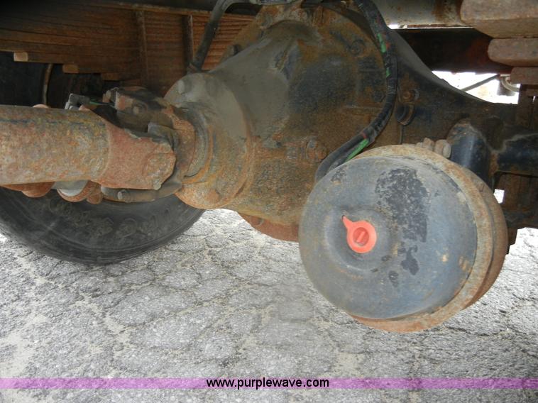 image for item D4843 1997 GMC C8500 dump truck