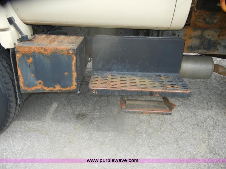 image for item D4843 1997 GMC C8500 dump truck