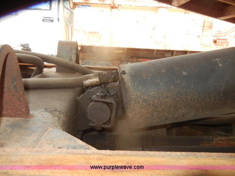 image for item D4843 1997 GMC C8500 dump truck