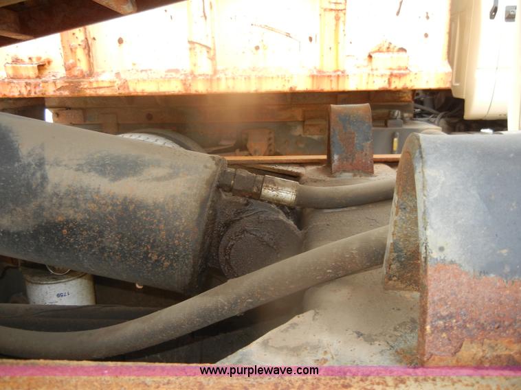 image for item D4843 1997 GMC C8500 dump truck