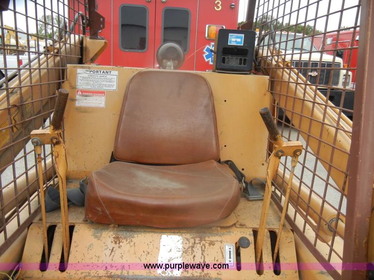 image for item D4845 1986 Case 1835 skid steer