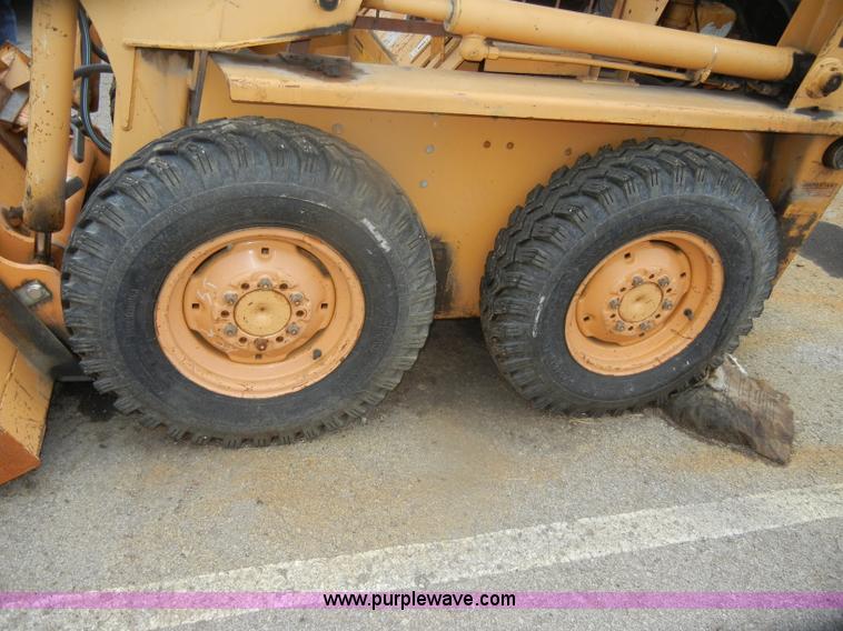 image for item D4845 1986 Case 1835 skid steer