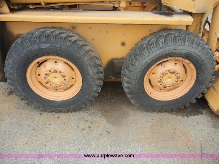image for item D4845 1986 Case 1835 skid steer