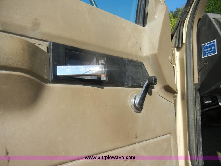 image for item D4849 1999 Chevrolet C8500 dump truck