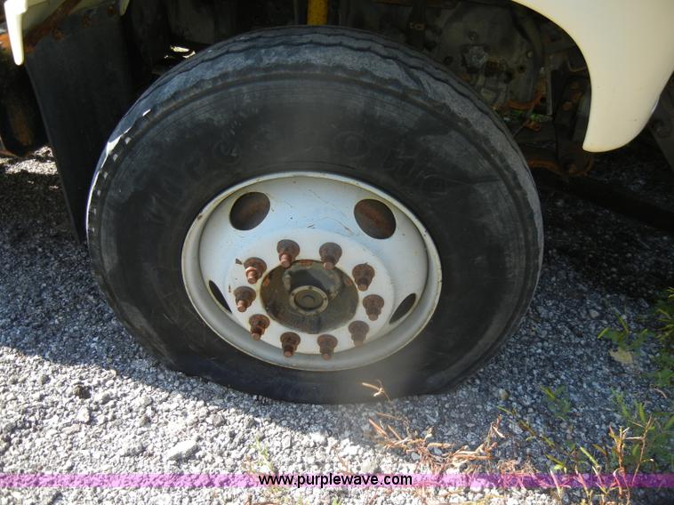 image for item D4849 1999 Chevrolet C8500 dump truck