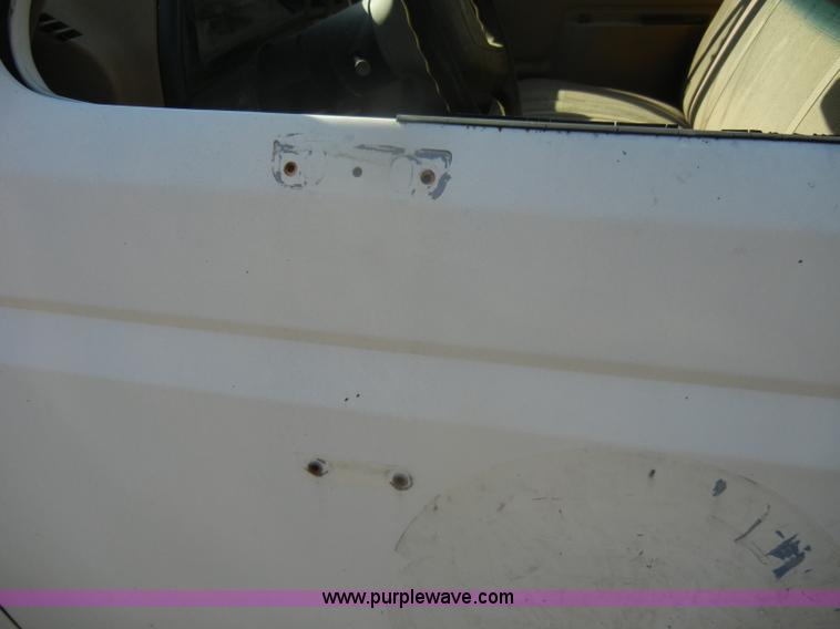 image for item D4850 1991 Ford F150 Custom pickup truck