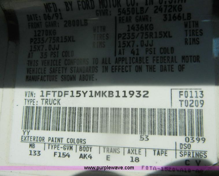 image for item D4850 1991 Ford F150 Custom pickup truck