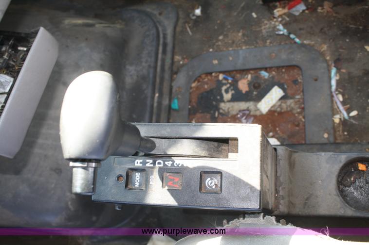 image for item D4855 2000 Ford / Sterling L7501 rodder jet truck