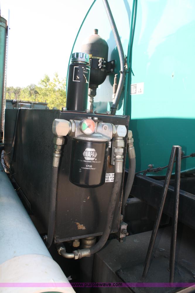 image for item D4855 2000 Ford / Sterling L7501 rodder jet truck