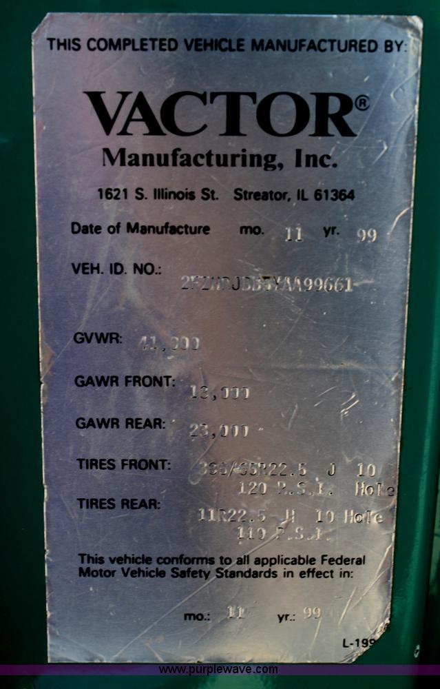 image for item D4855 2000 Ford / Sterling L7501 rodder jet truck