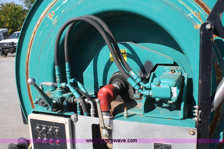 image for item D4855 2000 Ford / Sterling L7501 rodder jet truck