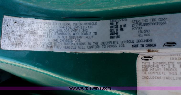 image for item D4855 2000 Ford / Sterling L7501 rodder jet truck