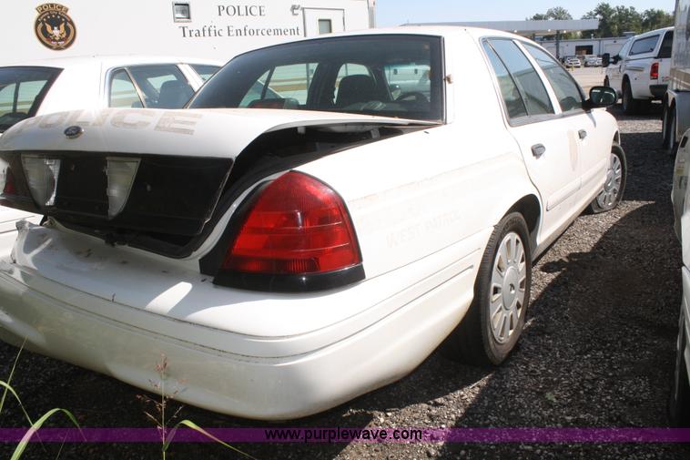 image for item D4859 2006 Ford Crown Victoria Police Interceptor