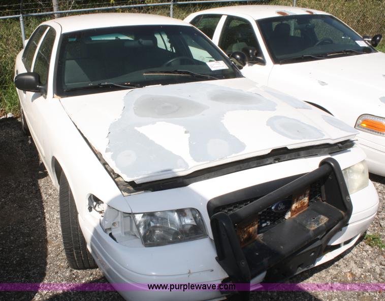image for item D4859 2006 Ford Crown Victoria Police Interceptor