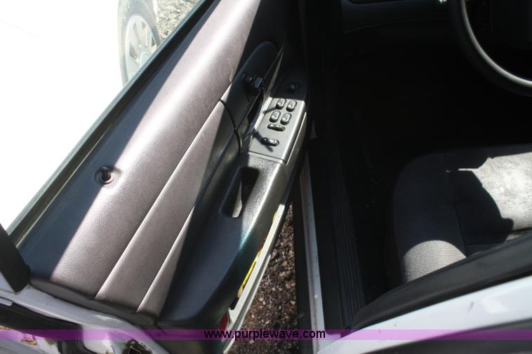 image for item D4859 2006 Ford Crown Victoria Police Interceptor