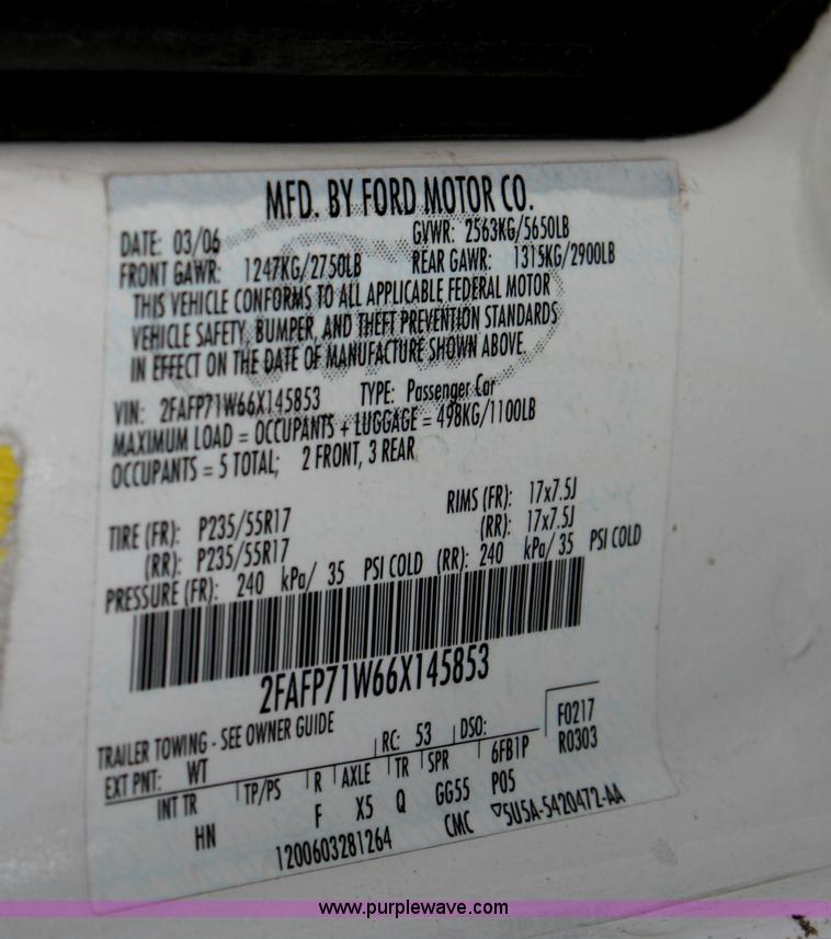 image for item D4859 2006 Ford Crown Victoria Police Interceptor