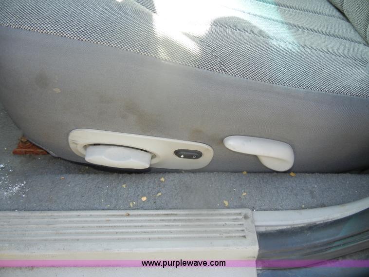 image for item D4867 2002 Ford Crown Victoria Police Interceptor