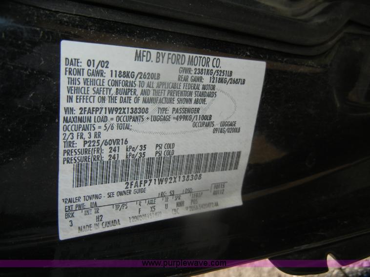 image for item D4867 2002 Ford Crown Victoria Police Interceptor