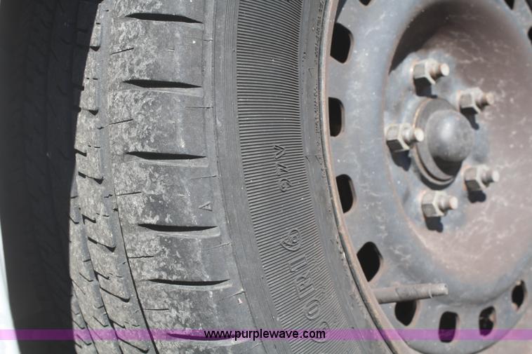 image for item D4869 2002 Ford Crown Victoria Police Interceptor