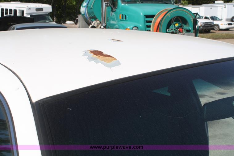 image for item D4869 2002 Ford Crown Victoria Police Interceptor