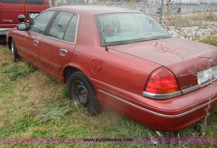 image for item D4925 1999 Ford Crown Victoria Police Interceptor