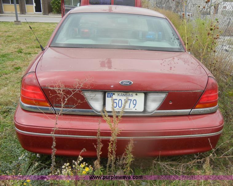image for item D4925 1999 Ford Crown Victoria Police Interceptor