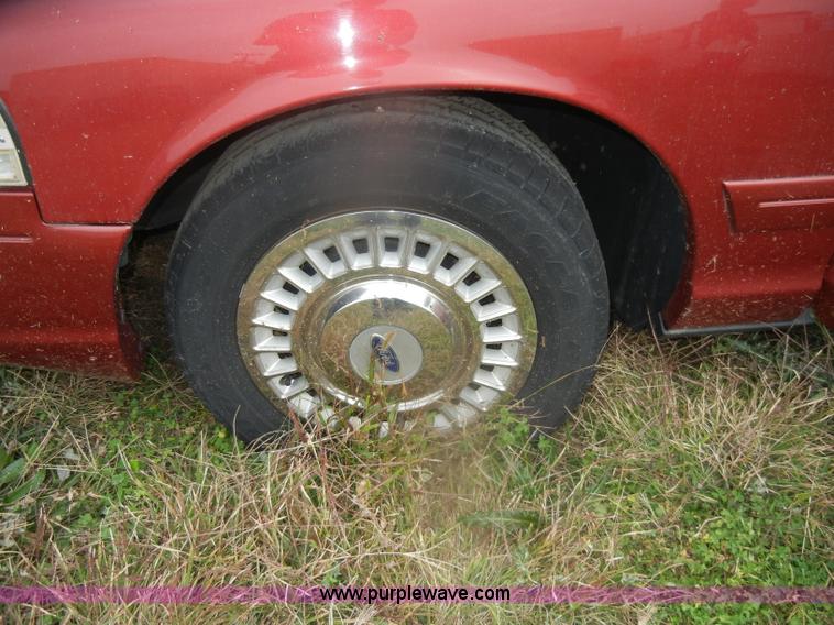 image for item D4925 1999 Ford Crown Victoria Police Interceptor