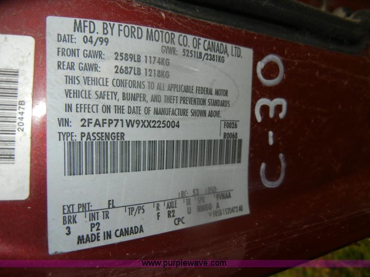 image for item D4925 1999 Ford Crown Victoria Police Interceptor