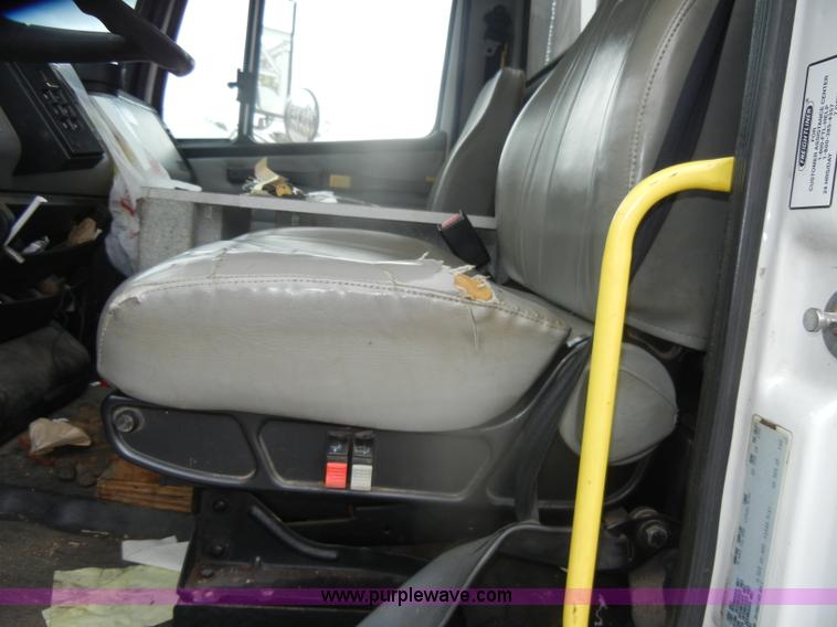 image for item D4935 2001 Freightliner FL70 Rodder Jet truck